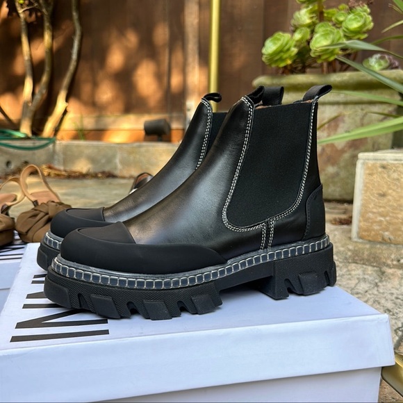 GANNI MID CHELSEA BOOTS - Picture 5 of 7